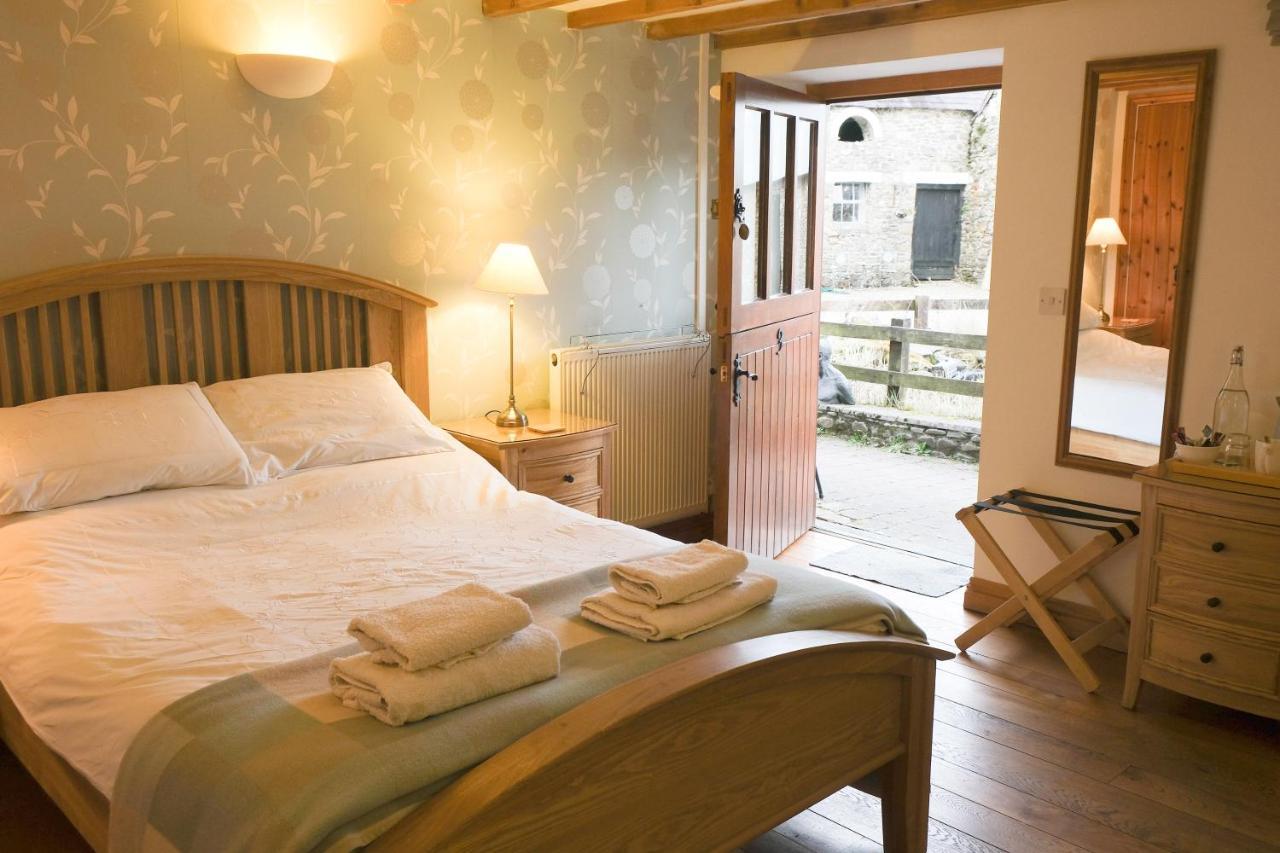 Henllys Estate B And B Llandovery Ngoại thất bức ảnh